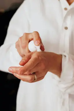 Chinese skincare (国货护肤)