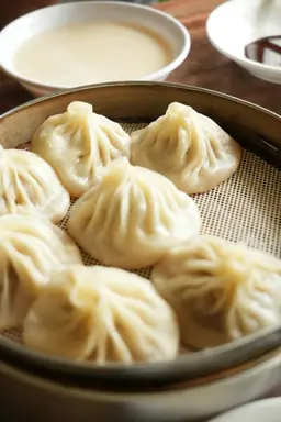 Xiaolongbao (小笼包)